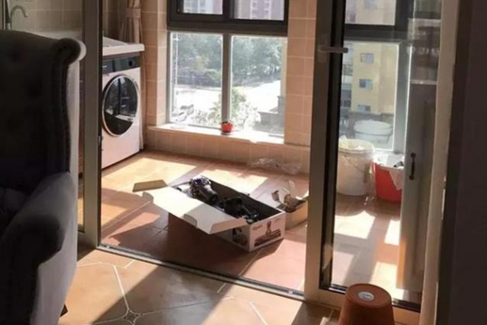 小戶型陽臺做成了洗衣房，該怎樣去提升它的顏值！